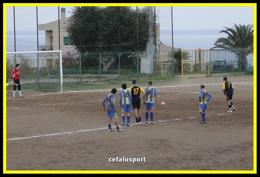 111210 Futura 221_tn.jpg